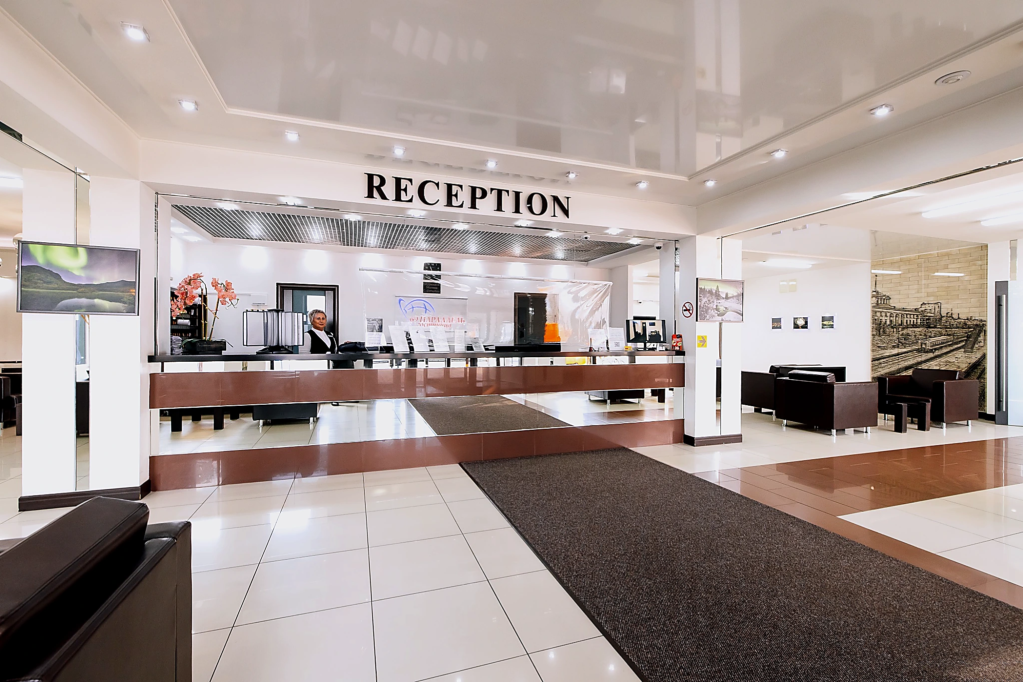 Reception frontdesk enhanced