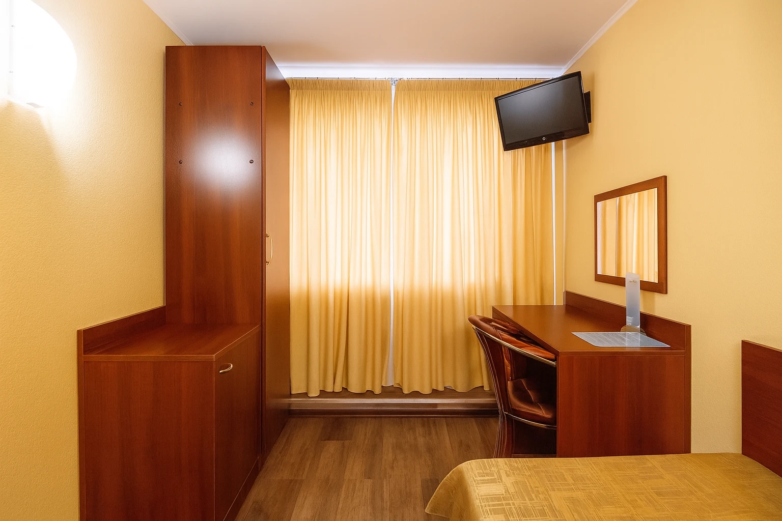 Номер 1 категории Single R