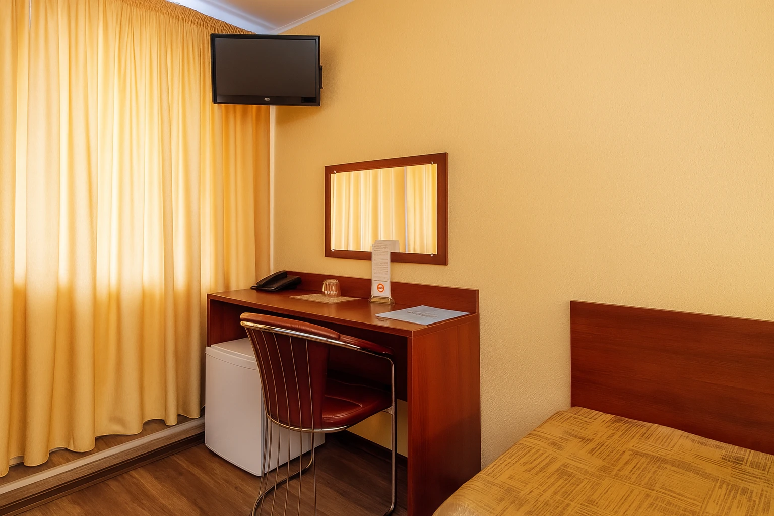 Номер 1 категории Single R